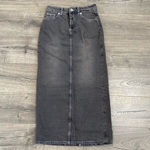 H&M gray denim maxi skirt, Sz 2, NWT